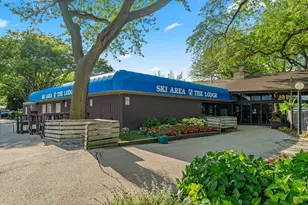 5810 Oakwood Dr, Lisle, IL 60532 - Photo 17