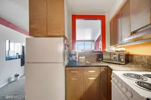 300 N State St, Chicago, IL 60654 - Photo 7
