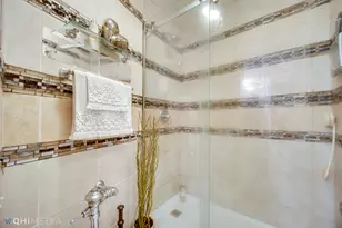 300 N State St, Chicago, IL 60654 - Photo 13