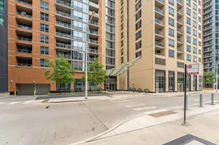 420 E Waterside Dr, Chicago, IL 60601 - Photo 1