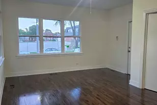 151 E 23rd St, Chicago Heights, IL 60411 - Photo 3