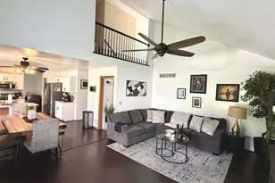2095 Wesmere Lakes Dr, Plainfield, IL 60586 - Photo 3