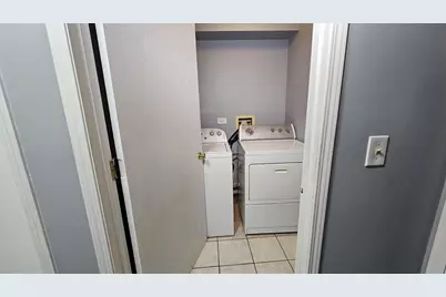 121 Hampton Avenue, Westmont, IL 60559 - Photo 11