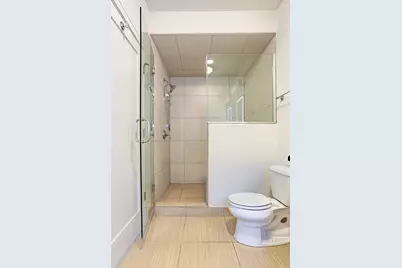 2100 Greenwood Street #203, Evanston, IL 60201 - Photo 9