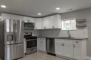 1323 Gunderson Ave, Berwyn, IL 60402 - Photo 49