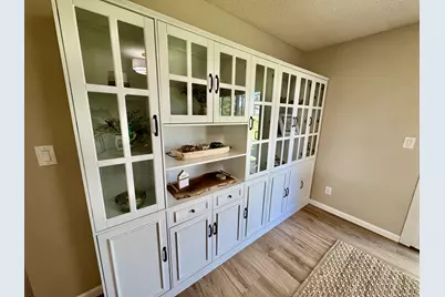 19402 Hahn Drive, Dekalb, IL 60115 - Photo 17