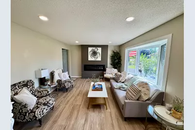 19402 Hahn Drive, Dekalb, IL 60115 - Photo 5