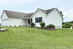 19 Gregg Ln, Harrisburg, IL 62946 - Photo 3