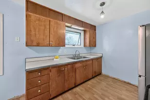 207 River Dr, Dekalb, IL 60115 - Photo 9
