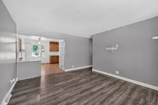 207 River Dr, Dekalb, IL 60115 - Photo 7