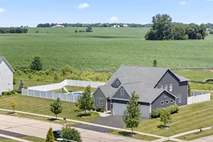 657 Brighton Way, Sycamore, IL 60178 - Photo 53