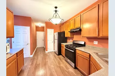 2307 Stoughton Drive, Aurora, IL 60502 - Photo 9