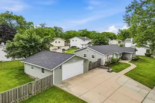 927 E Sayles Dr, Palatine, IL 60074 - Photo 23