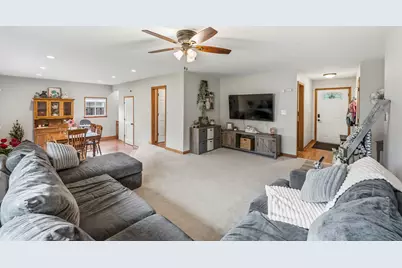927 E Sayles Drive, Palatine, IL 60074 - Photo 3