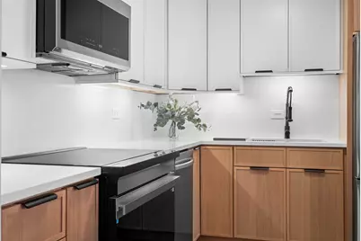 6301 N Sheridan Road #12C, Chicago, IL 60660 - Photo 9