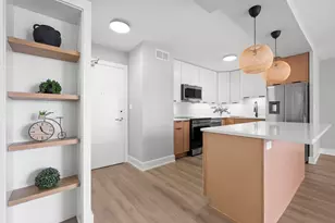 6301 N Sheridan Rd, Chicago, IL 60660 - Photo 11