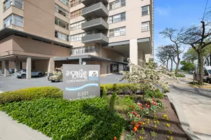 6301 N Sheridan Rd, Chicago, IL 60660 - Photo 1