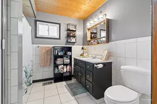 2405 Sarah St, Franklin Park, IL 60131 - Photo 17