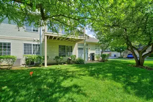 354 Ashford Cir, Bartlett, IL 60103 - Photo 25