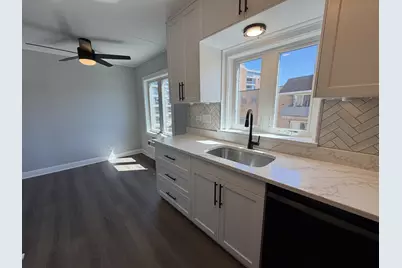 659 Des Plaines Avenue #5D, Des Plaines, IL 60016 - Photo 13