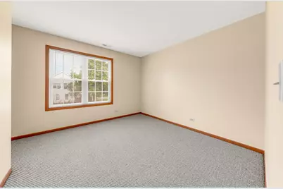 265 Yorkshire Court, Gurnee, IL 60031 - Photo 9