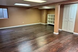2404 Kenmore Ct, Schaumburg, IL 60193 - Photo 27