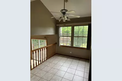 2404 Kenmore Court, Schaumburg, IL 60193 - Photo 25
