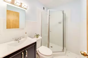 586 E Park Ave, Elmhurst, IL 60126 - Photo 21