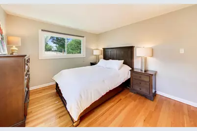 586 E Park Avenue, Elmhurst, IL 60126 - Photo 11