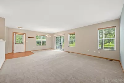 2471 Stoughton Circle #2471, Aurora, IL 60502 - Photo 9