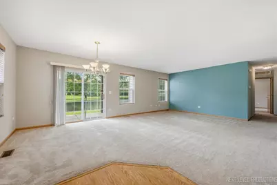 2471 Stoughton Circle #2471, Aurora, IL 60502 - Photo 5