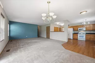 2471 Stoughton Cir, Aurora, IL 60502 - Photo 7
