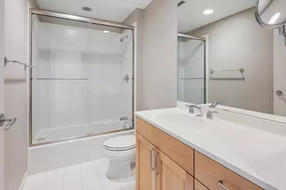 600 N Lake Shore Drive #4608, Chicago, IL 60611 - Photo 33