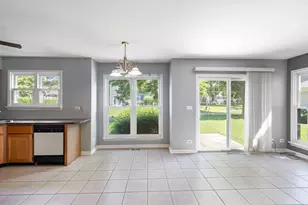 1059 Ridgefield Cir, Carol Stream, IL 60188 - Photo 7