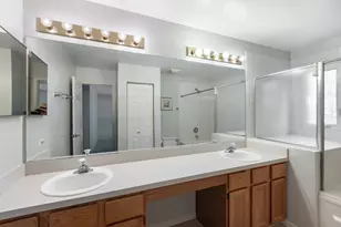 1059 Ridgefield Cir, Carol Stream, IL 60188 - Photo 19