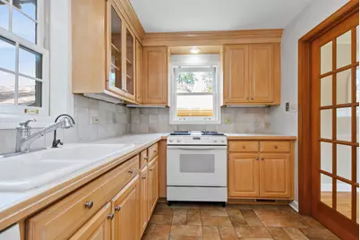 1240 Cleveland Avenue, La Grange Park, IL 60526 - Photo 7