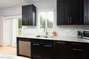 129 Ginkgo St, Bolingbrook, IL 60490 - Photo 11
