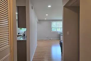 2650 Brookwood Way Dr, Rolling Meadows, IL 60008 - Photo 3