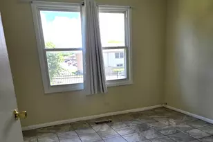 1751 Queensbury Cir, Hoffman Estates, IL 60169 - Photo 9