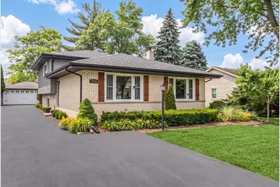 1214 S Pine Avenue, Arlington Heights, IL 60005 - Photo 1