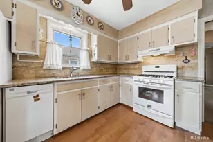 9005 S Utica Ave, Evergreen Park, IL 60805 - Photo 15
