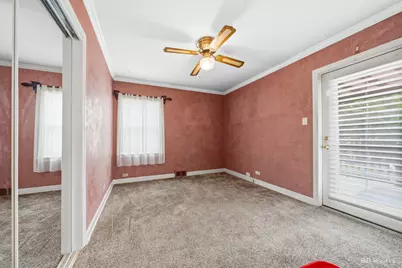 9005 S Utica Avenue, Evergreen Park, IL 60805 - Photo 11