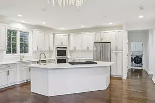 6605 Oakwood Manor Dr, Crystal Lake, IL 60012 - Photo 13