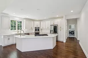 6605 Oakwood Manor Dr, Crystal Lake, IL 60012 - Photo 19
