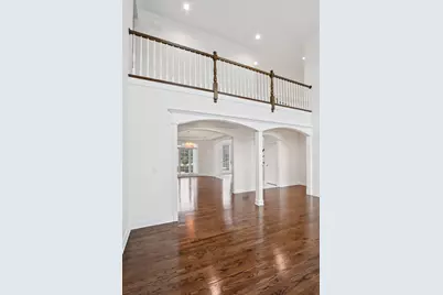 6605 Oakwood Manor Drive, Crystal Lake, IL 60012 - Photo 9