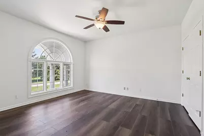 6605 Oakwood Manor Drive, Crystal Lake, IL 60012 - Photo 31