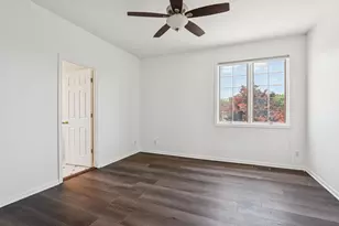 6605 Oakwood Manor Dr, Crystal Lake, IL 60012 - Photo 33
