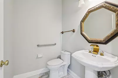 6605 Oakwood Manor Drive, Crystal Lake, IL 60012 - Photo 27