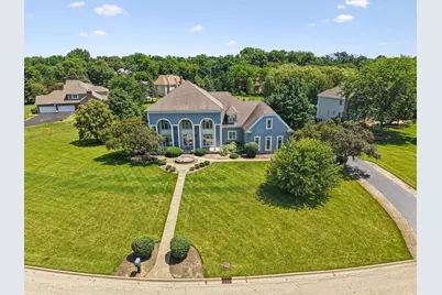 6605 Oakwood Manor Drive, Crystal Lake, IL 60012 - Photo 1