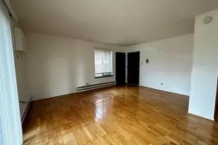 15804 Terrace Dr, Oak Forest, IL 60452 - Photo 5